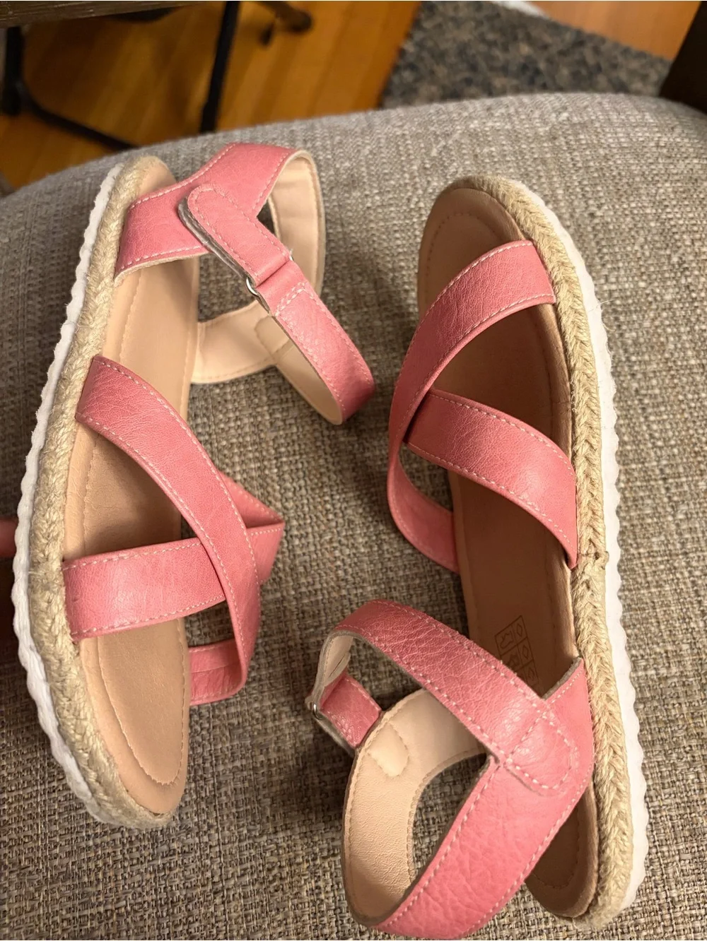 Kids sandals size 6